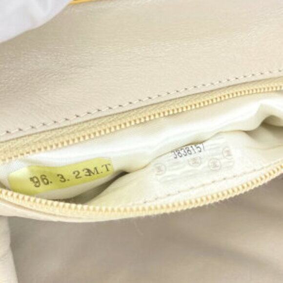 Chanel Chain Handbag Baby Pink Gold - Picture 8 of 10